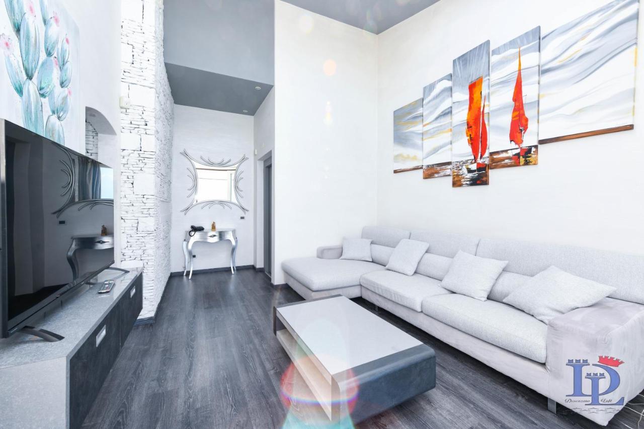 Desenzanoloft Official Partner Marriott Homes & Villas - Villa Meraviglia Desenzano del Garda Dış mekan fotoğraf